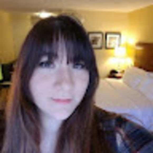 Meet your Posher, Sara - Picture 1 of 1